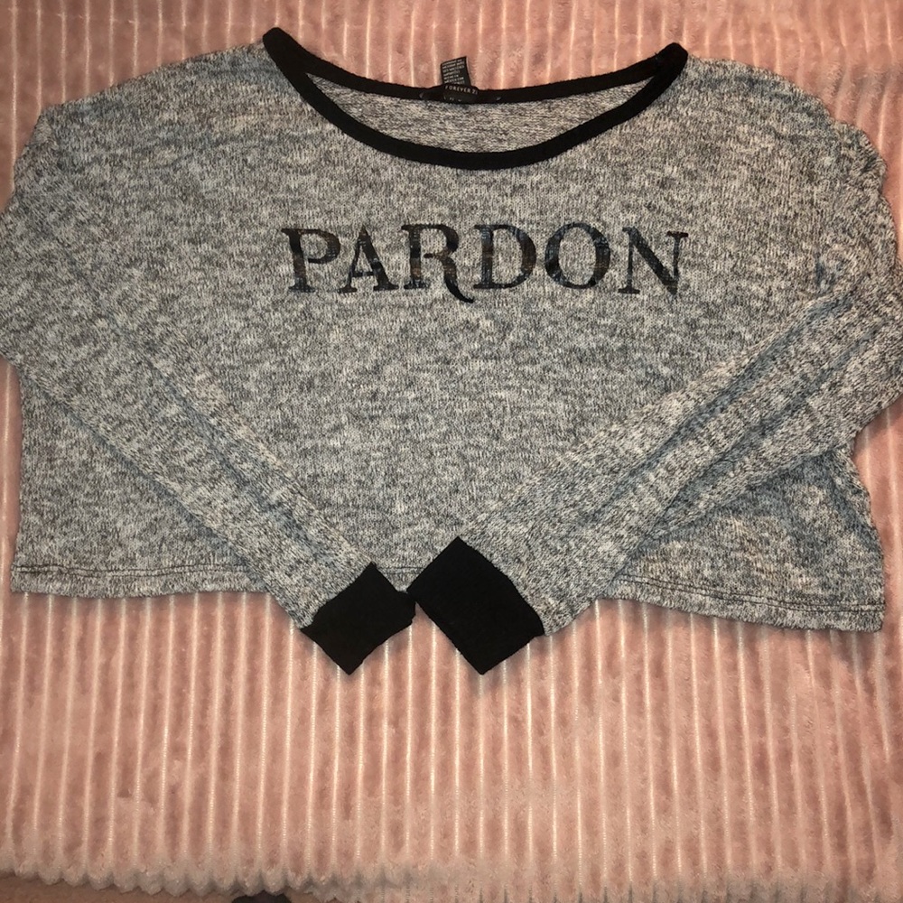 Forever 21 Cropped Long Sleeve Shirt Size Medium